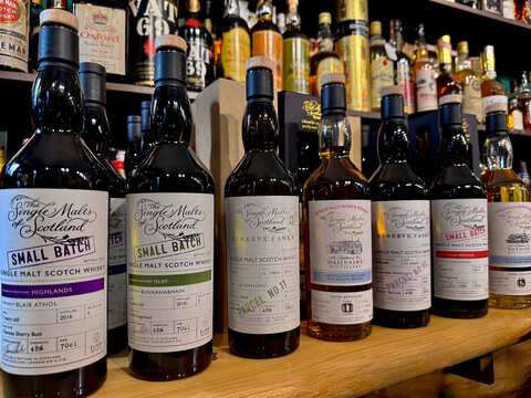Flaschen der Single Malts Of Scotland Serie