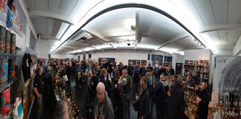 Panoramabild der WTF Messehalle