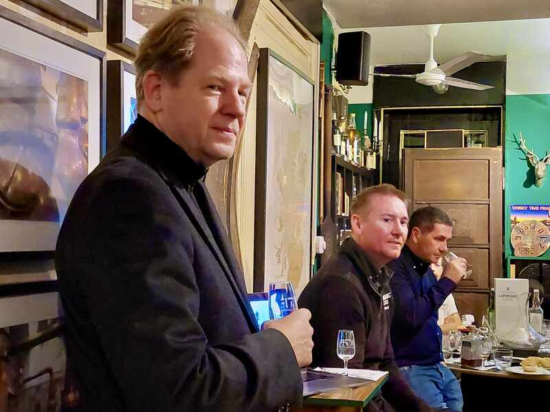 Barry MacAffer und John Campbell bei Whisky Spirits