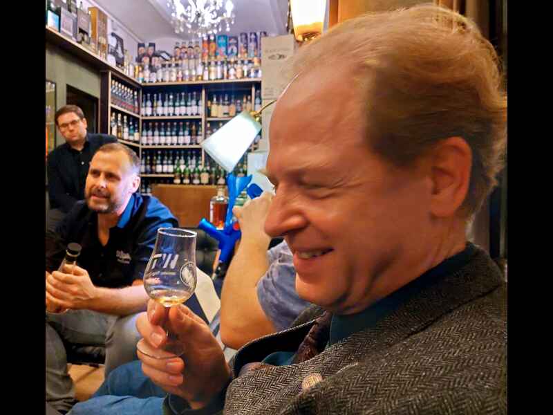 Mario Rudolf von St. Kilian Destillery in der Lounge